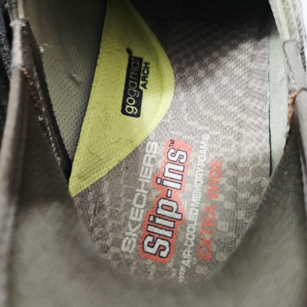SKECHERS Men's Casual Canvas Slip-Ins, Goodyear® Sole Size 12 Brown - Picture 7 of 9